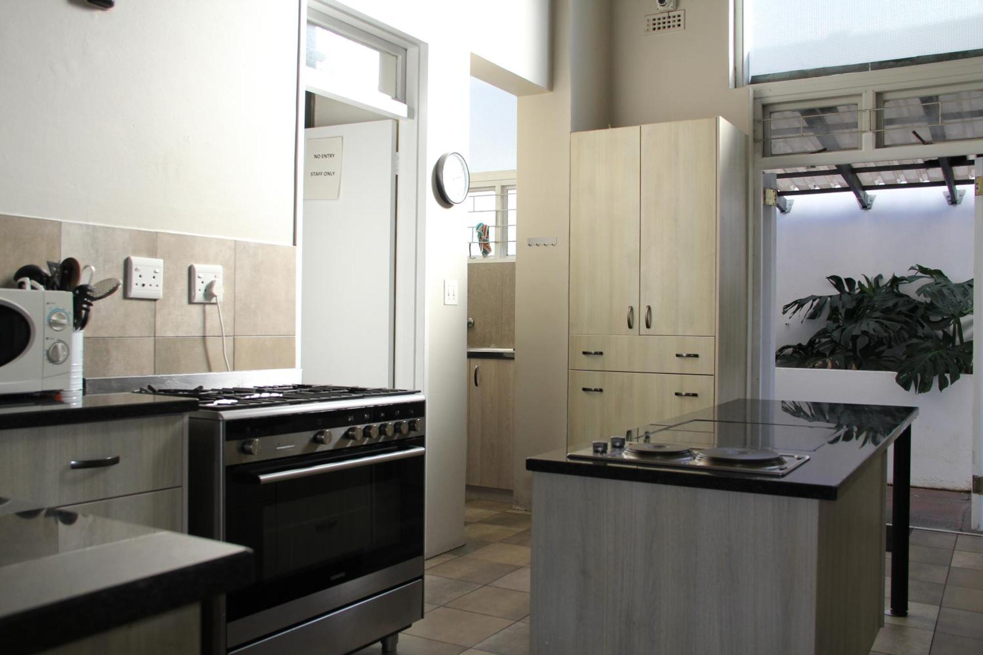 Olive Grove On Provident * Cape Town
