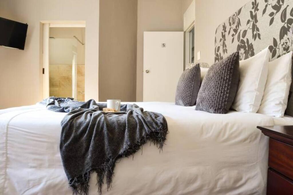 Olive Grove On Provident Holiday home Cape Town